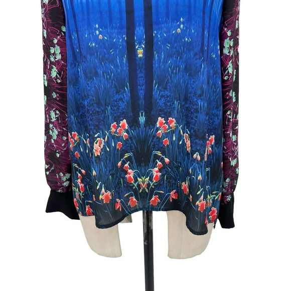 Clover Canyon Blue Floral Blooms Long Sleeve Blouse Size Small - Picture 3 of 9
